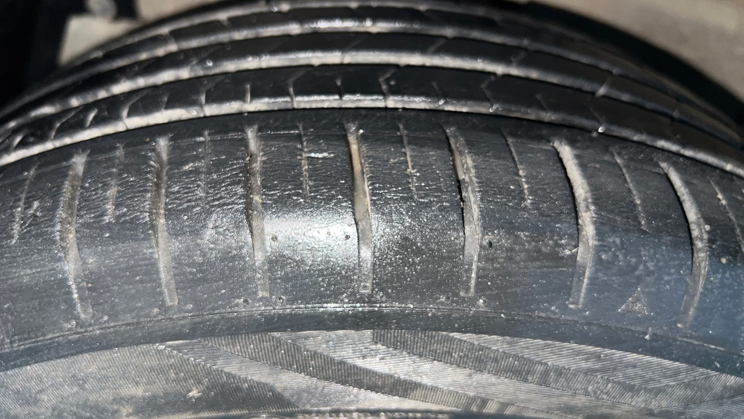 Used 2020 Maruti Suzuki Ciaz S 1.5 MT Petrol Manual tyres LEFT FRONT TYRE TREAD VIEW