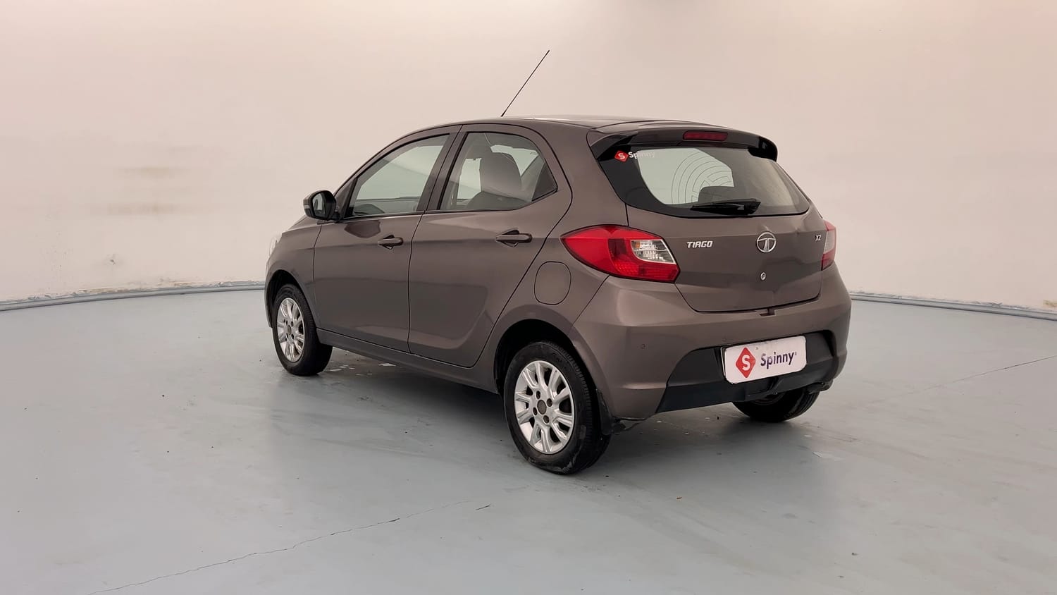 Used 2017 Tata Tiago Revotron XZ Petrol Manual exterior LEFT REAR CORNER VIEW