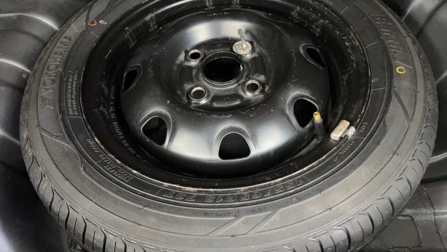 Used 2019 maruti-suzuki Alto K10 VXi (O) AMT Petrol Automatic tyres SPARE TYRE VIEW