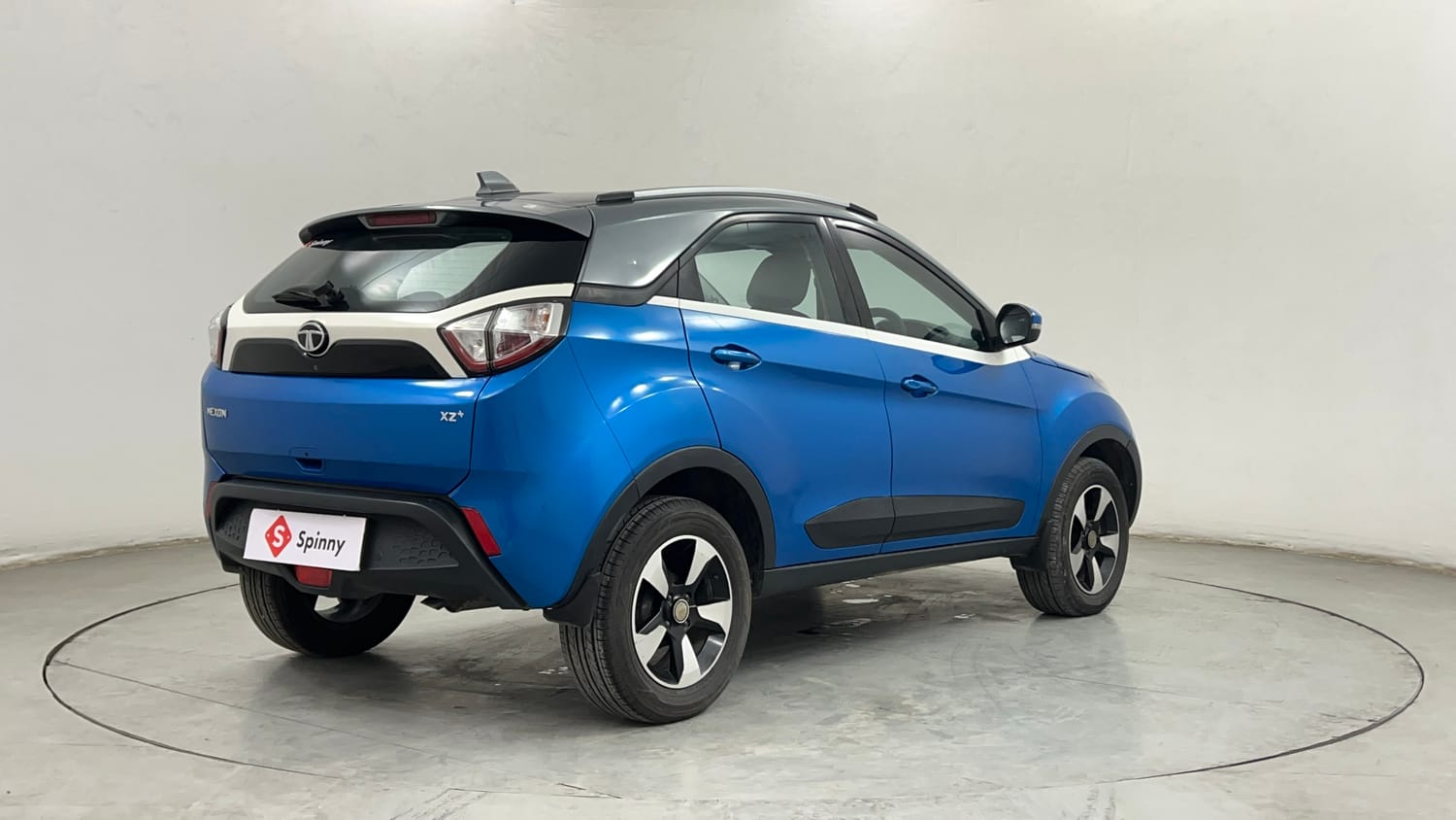 Used 2018 Tata Nexon XZ Plus Diesel Dual Tone Diesel Manual exterior RIGHT REAR CORNER VIEW