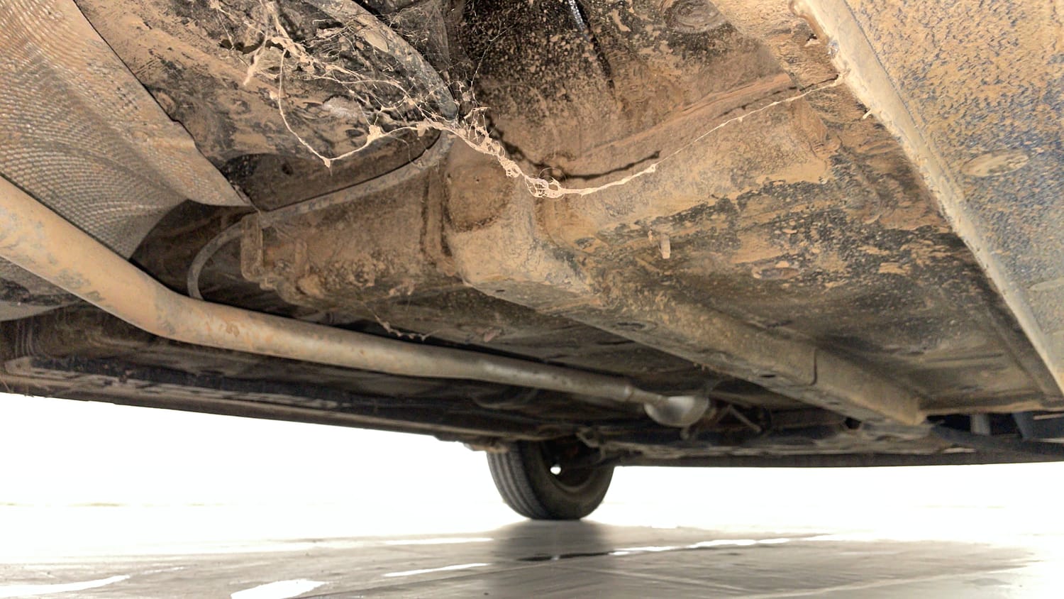 Used 2021 Hyundai Santro Sportz Petrol Manual extra REAR RIGHT UNDERBODY VIEW