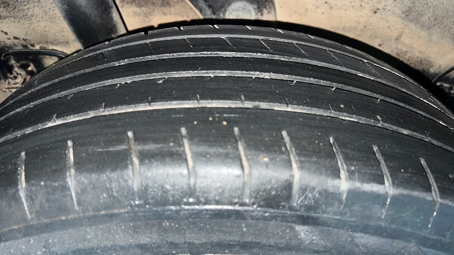 Used 2022 Hyundai Venue S Plus 1.2 Petrol Petrol Manual tyres RIGHT REAR TYRE TREAD VIEW