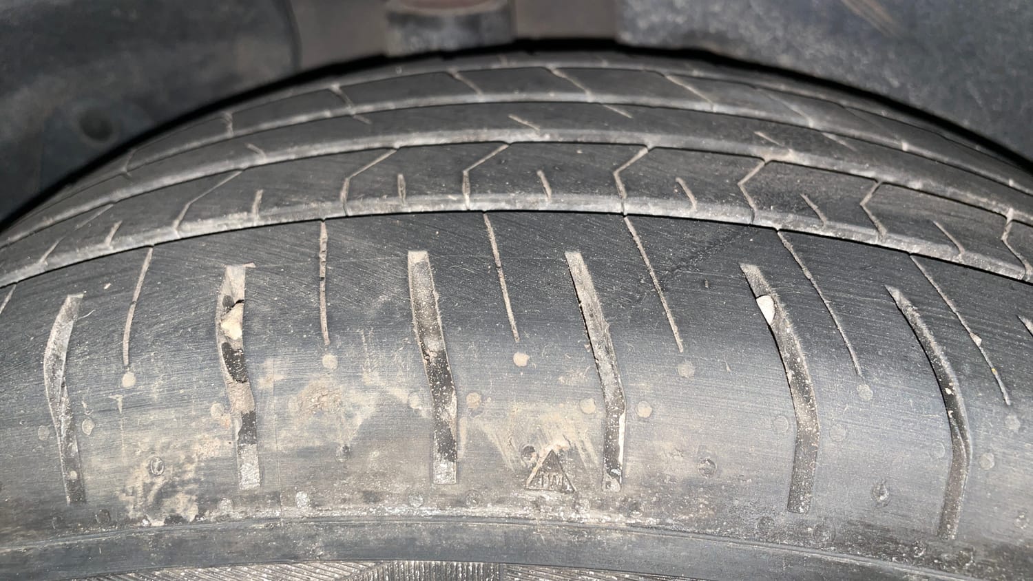 Used 2023 Hyundai Creta SX 1.5 Petrol IVT Petrol Automatic tyres RIGHT REAR TYRE TREAD VIEW