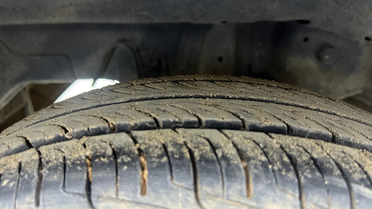 Used 2014 Hyundai Eon D-Lite + Petrol Manual tyres RIGHT REAR TYRE TREAD VIEW
