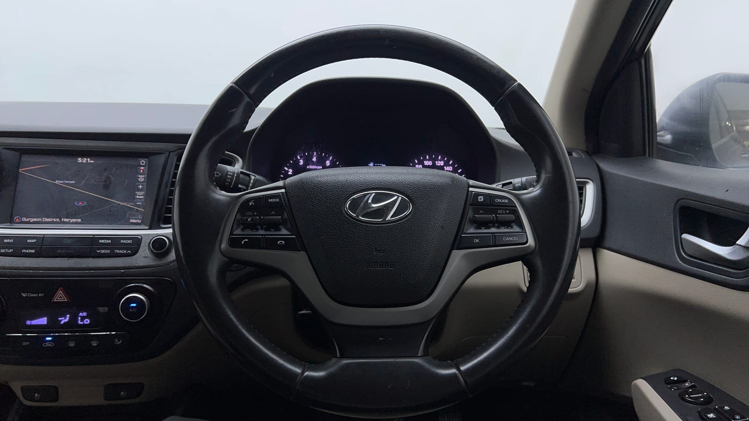 Used 2018 Hyundai Verna SX (O)1.6 VTVT Petrol Manual interior STEERING VIEW
