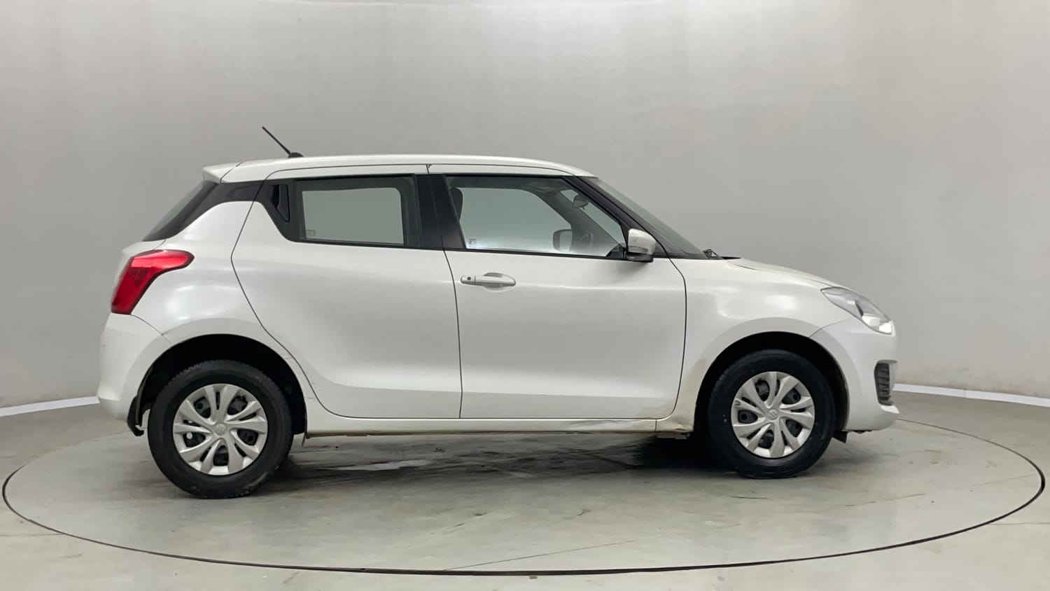 Used 2019 Maruti Suzuki Swift VXi Petrol Manual exterior RIGHT SIDE VIEW