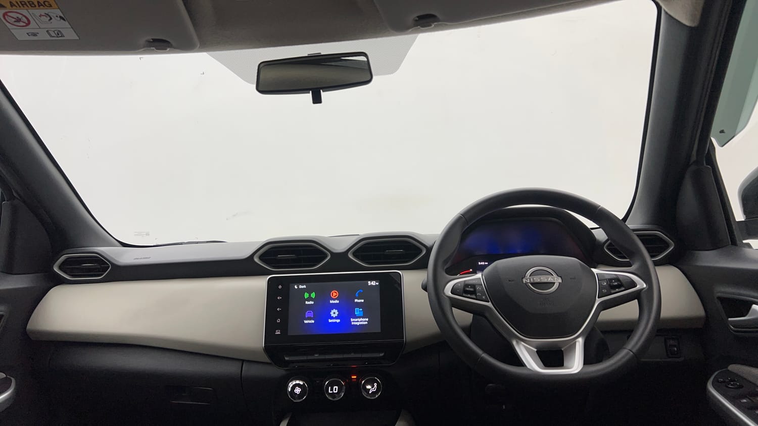 Used 2024 Nissan Magnite XV Turbo Petrol Manual interior DASHBOARD VIEW