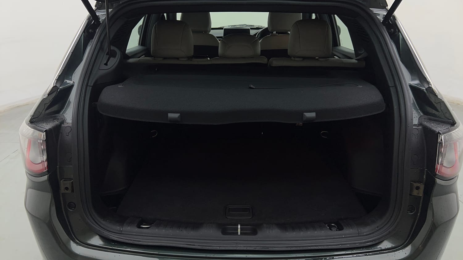 Used 2024 Jeep Compass Limited (O) 2.0 Diesel AT Diesel Automatic interior DICKY INSIDE VIEW