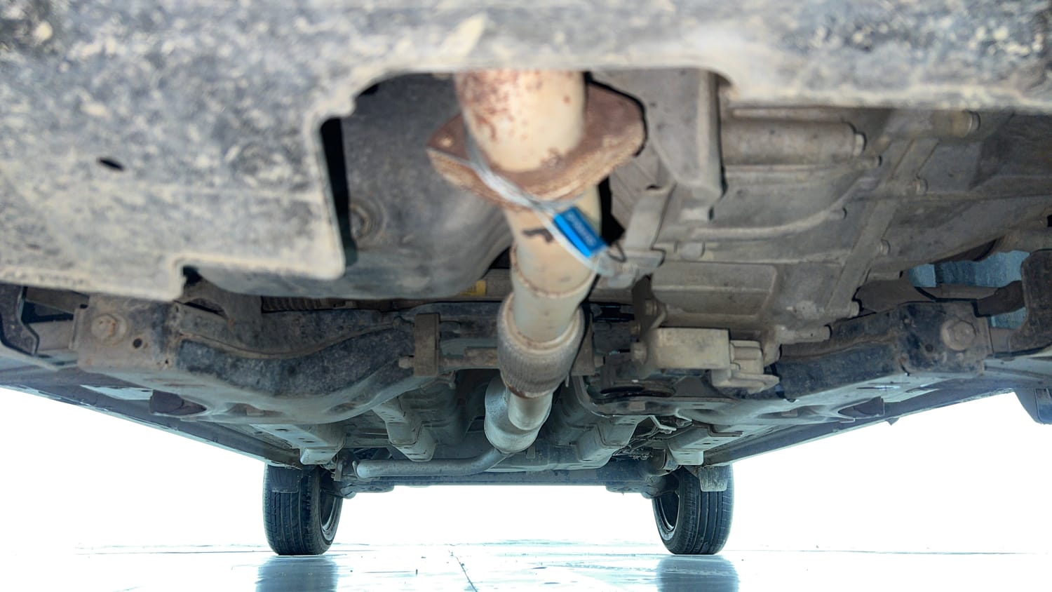 Used 2022 Tata Nexon XM Petrol Manual extra FRONT LEFT UNDERBODY VIEW