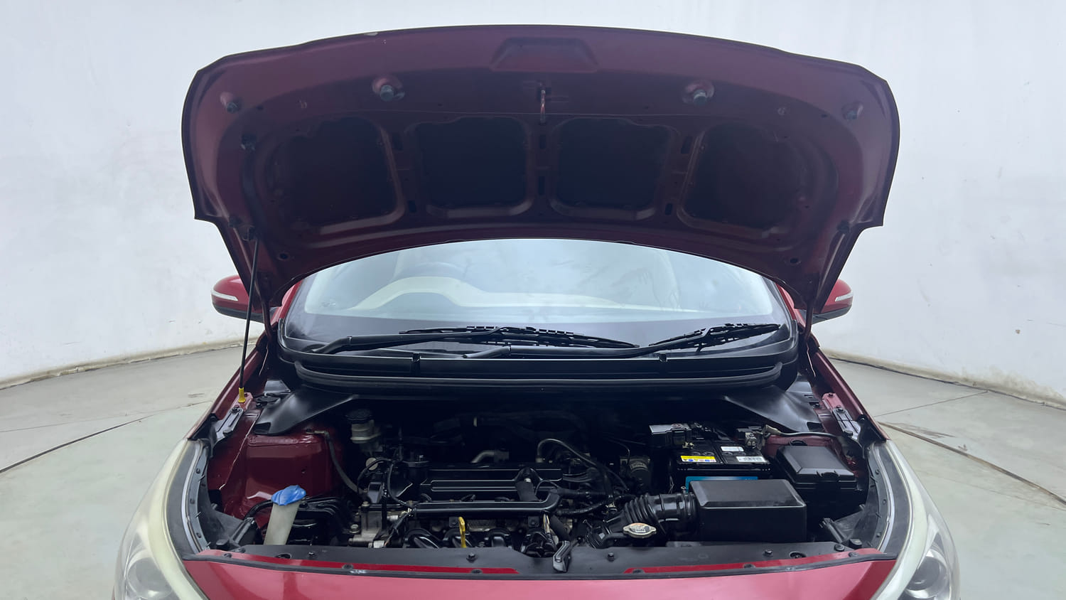 Used 2016 Hyundai Elite i20 Asta 1.2 Petrol Manual engine ENGINE & BONNET OPEN FRONT VIEW