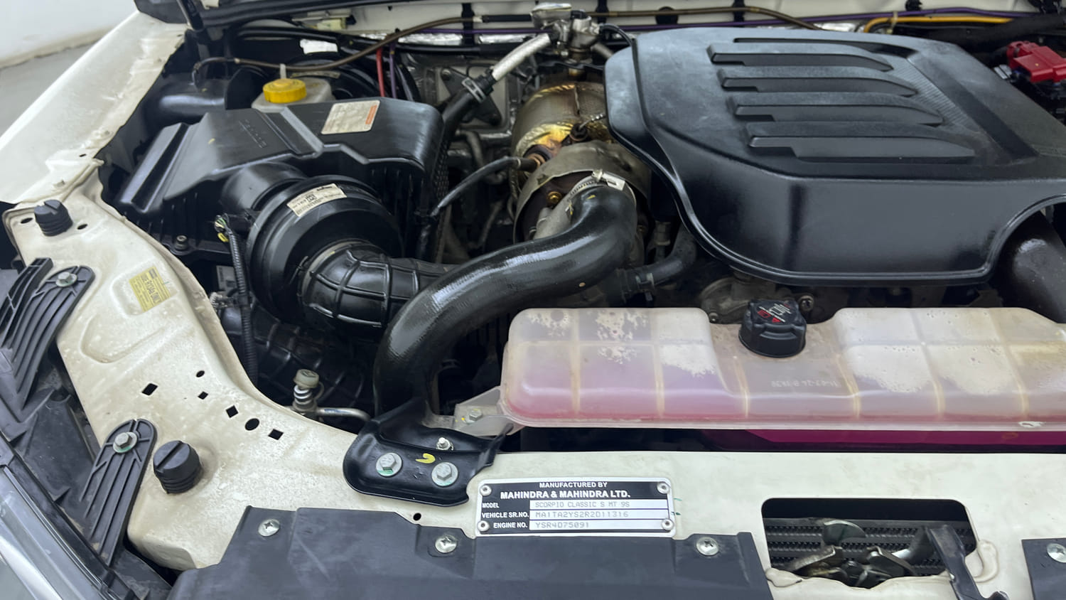 Used 2024 Mahindra Scorpio S3 Plus Diesel Manual engine ENGINE RIGHT SIDE VIEW