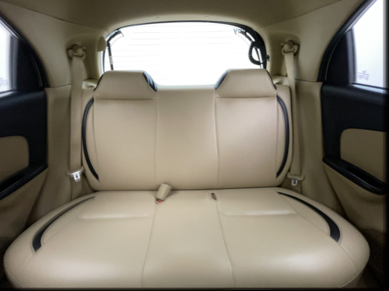 Used 2017 Honda Brio VX MT Petrol Manual interior REAR SEAT CONDITION VIEW
