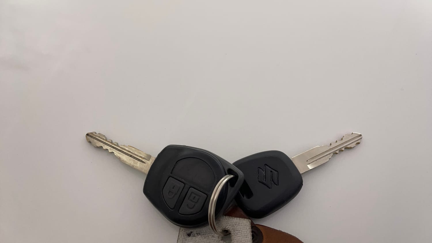 Used 2014 Maruti Suzuki Swift ZDi Diesel Manual extra CAR KEY VIEW