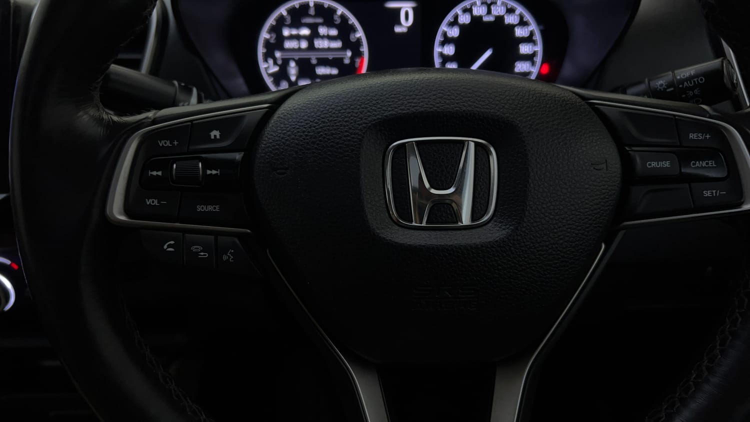 Used 2022 Honda City ZX Petrol Petrol Manual top_features Cruise control