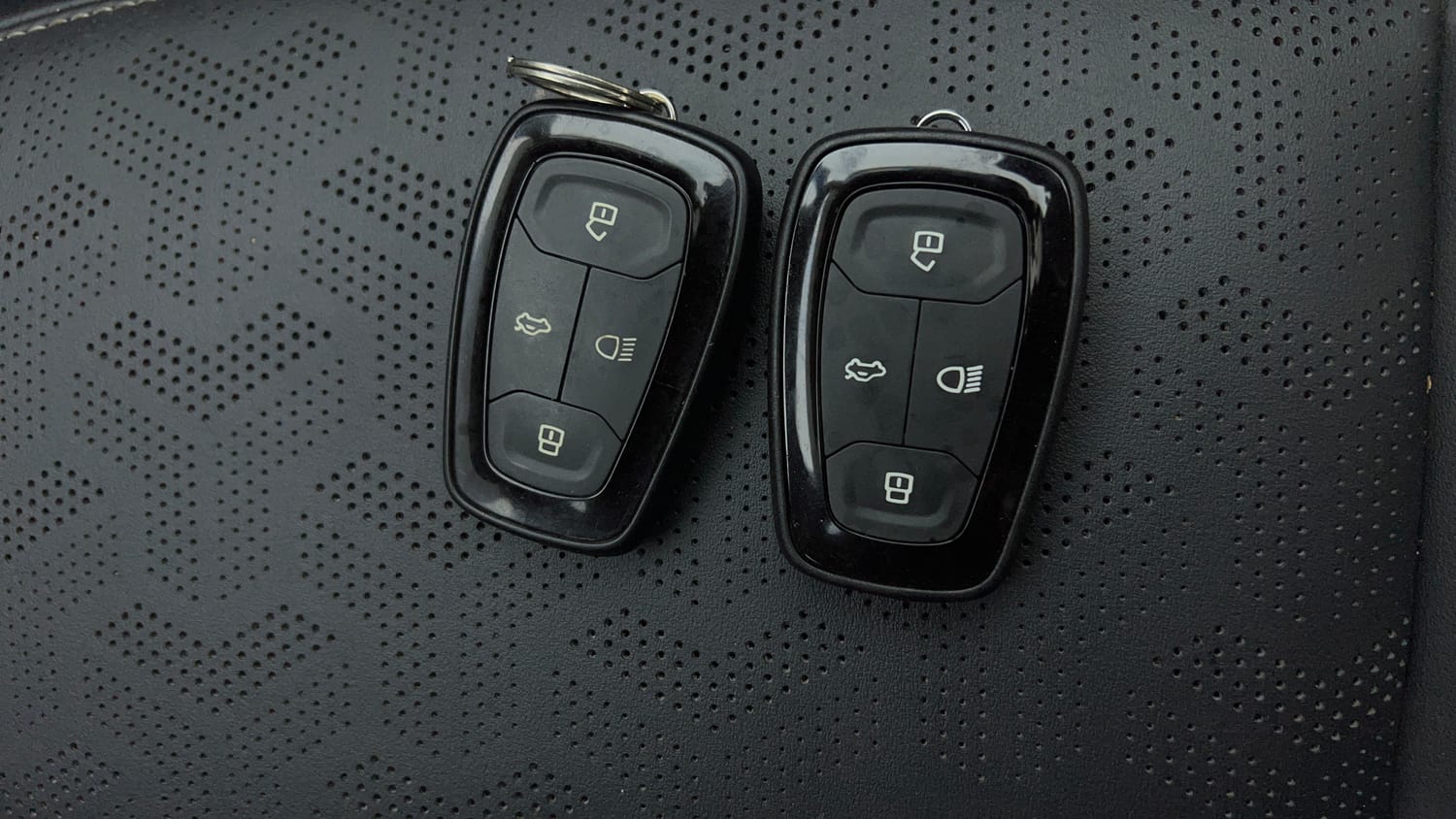 Used 2022 Tata Altroz XZ Plus i-Turbo Petrol Petrol Manual extra CAR KEY VIEW