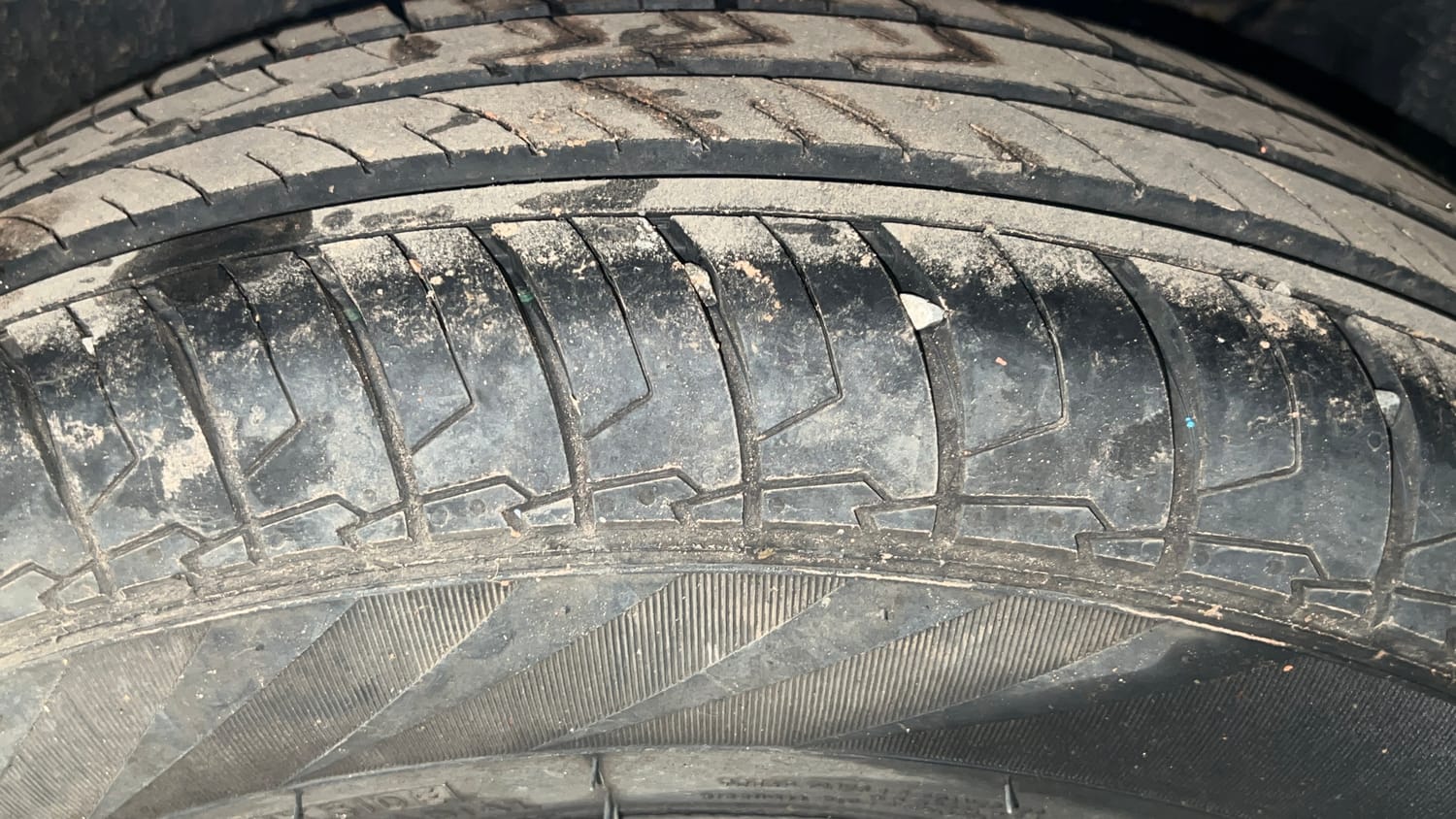 Used 2022 Maruti Suzuki Dzire VXi Petrol Manual tyres LEFT REAR TYRE TREAD VIEW