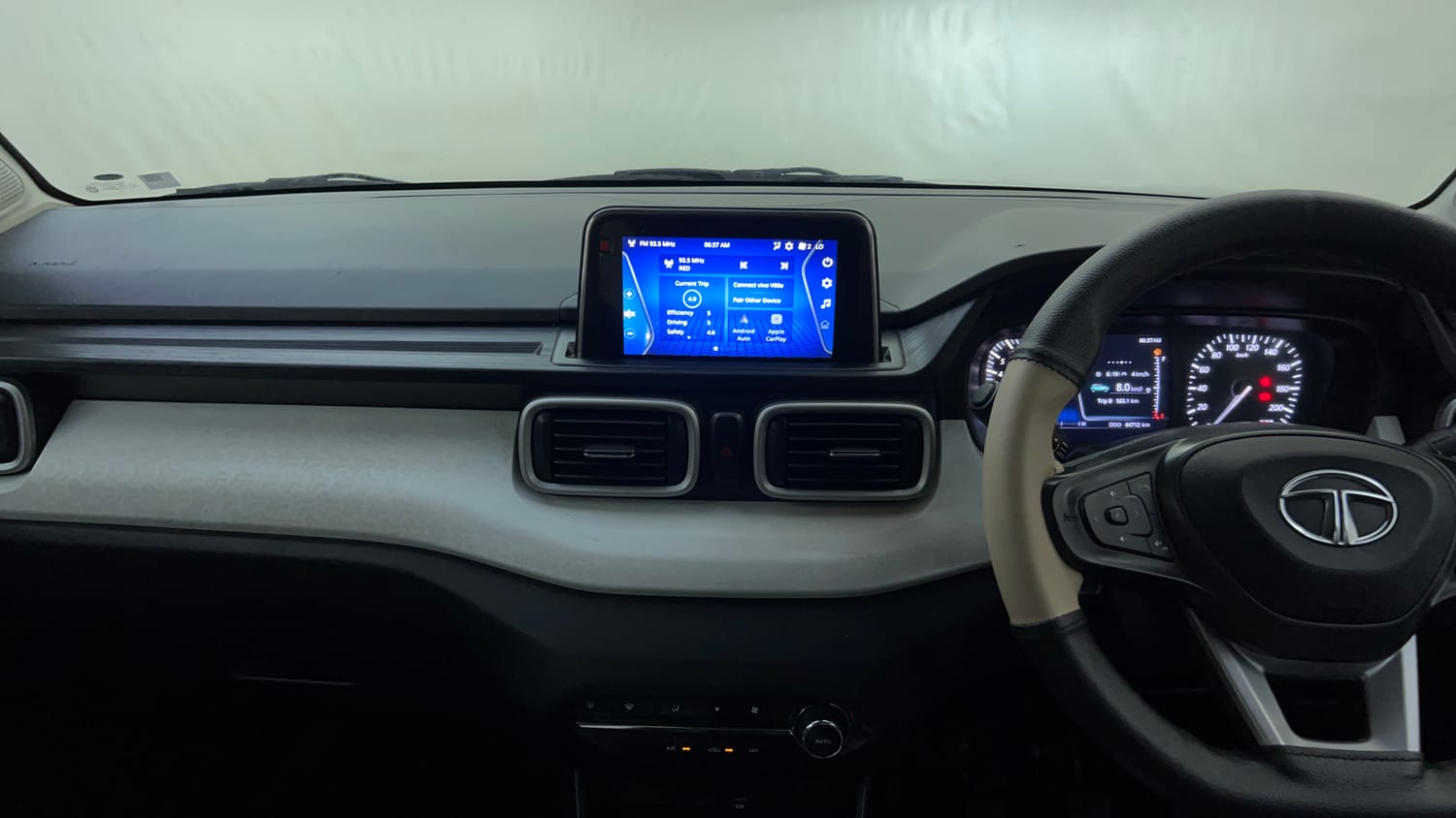 Used 2022 Tata Punch Creative MT Petrol Manual interior MUSIC SYSTEM & AC CONTROL VIEW