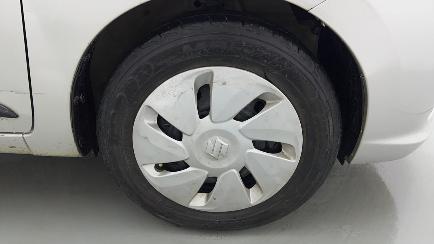 Used 2018 Maruti Suzuki Celerio VXi CNG Cng Manual tyres RIGHT FRONT TYRE RIM VIEW