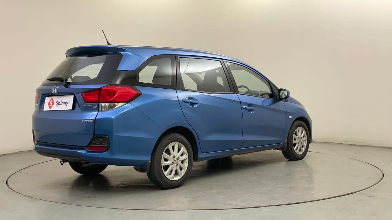 Used 2014 Honda Mobilio S Petrol Petrol Manual exterior RIGHT REAR CORNER VIEW