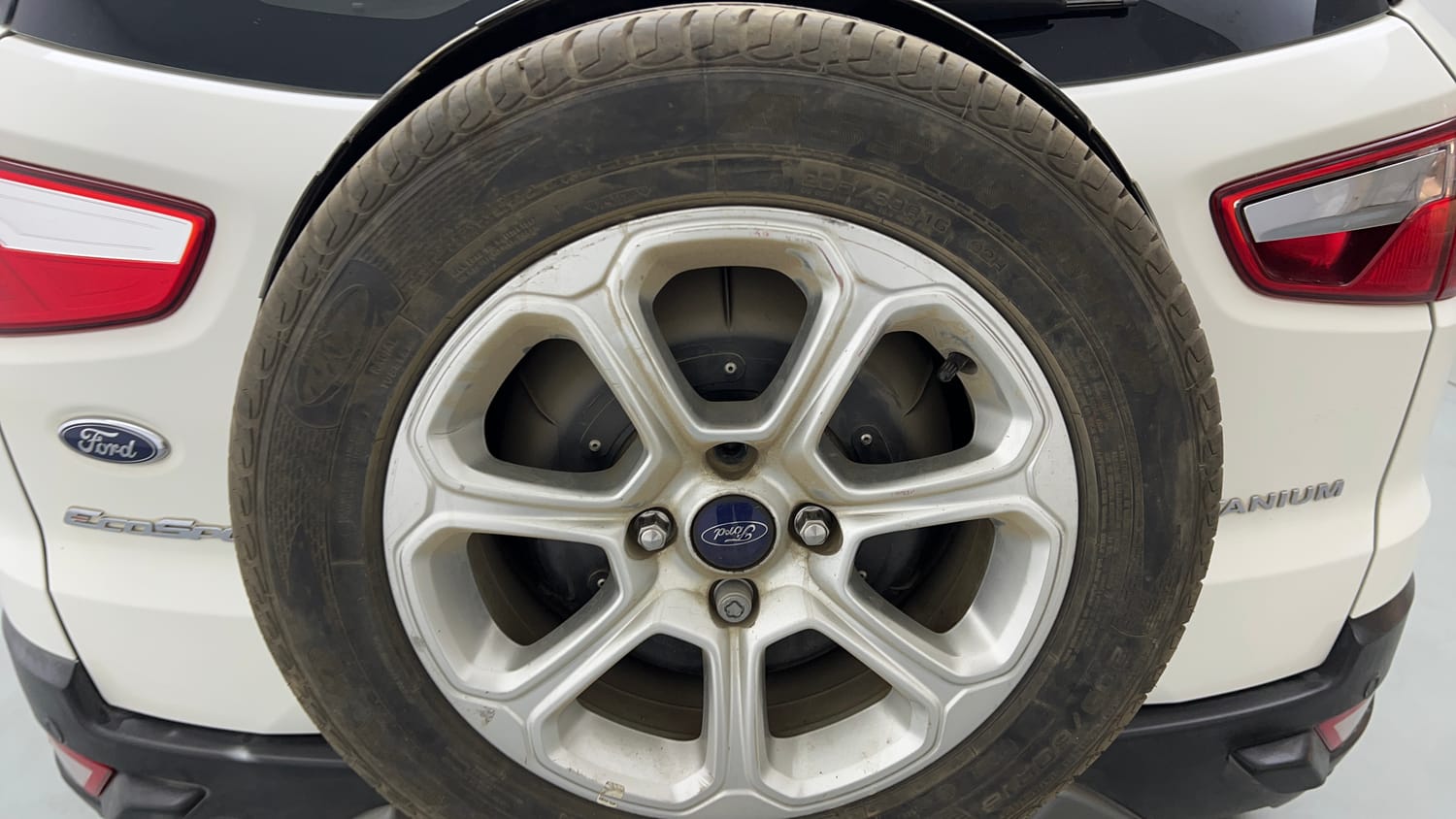 Used 2018 Ford EcoSport Titanium + 1.5L Ti-VCT Petrol Manual tyres SPARE TYRE VIEW
