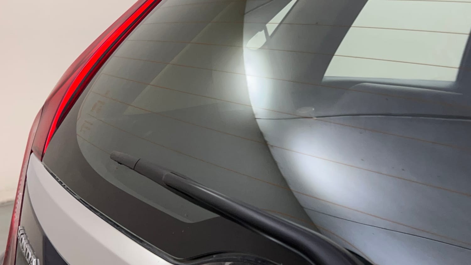 Used 2018 Honda Jazz V AT Petrol Petrol Automatic top_features Rear wiper