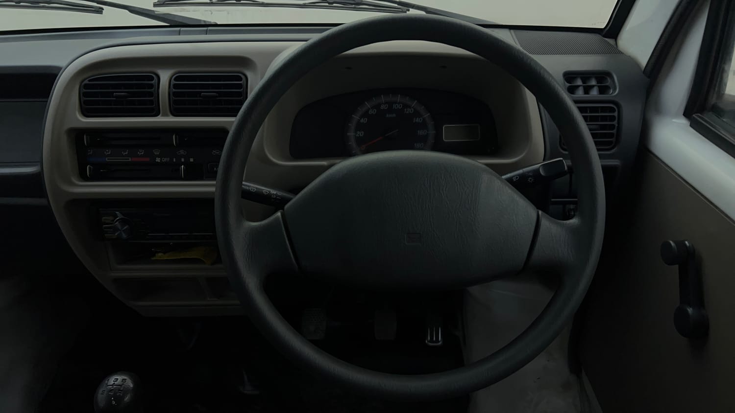 Used 2015 Maruti Suzuki Eeco 5 STR WITH A/C+HTR Petrol Manual interior STEERING VIEW