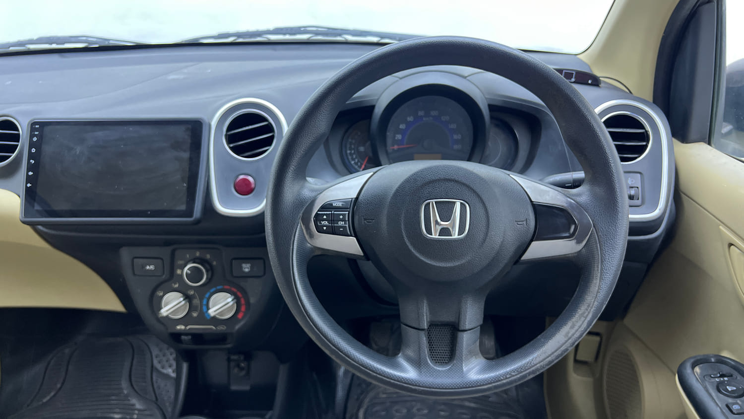 Used 2015 Honda Mobilio S Petrol Petrol Manual interior STEERING VIEW
