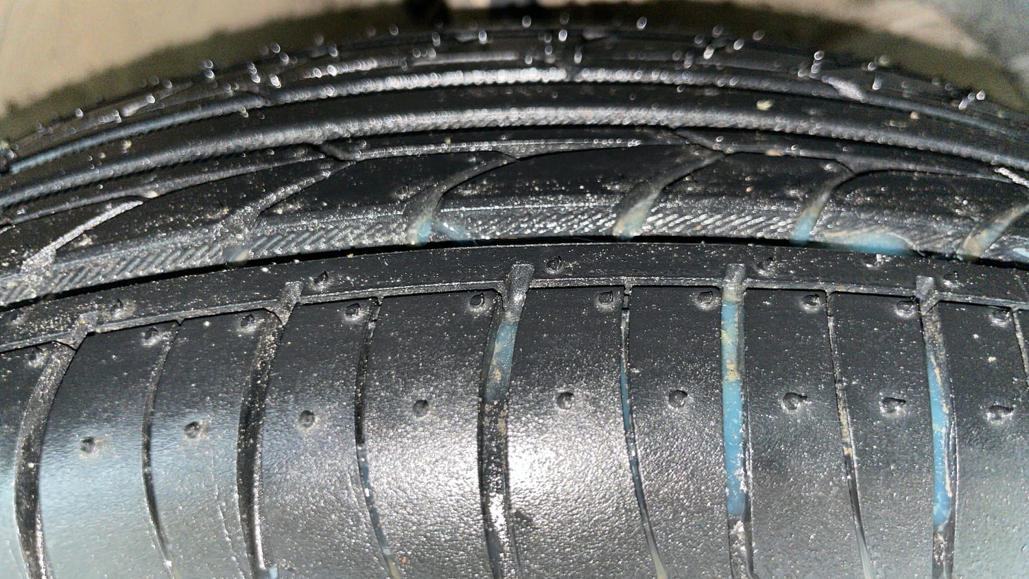 Used 2019 Maruti Suzuki Swift VXi Petrol Manual tyres RIGHT FRONT TYRE TREAD VIEW