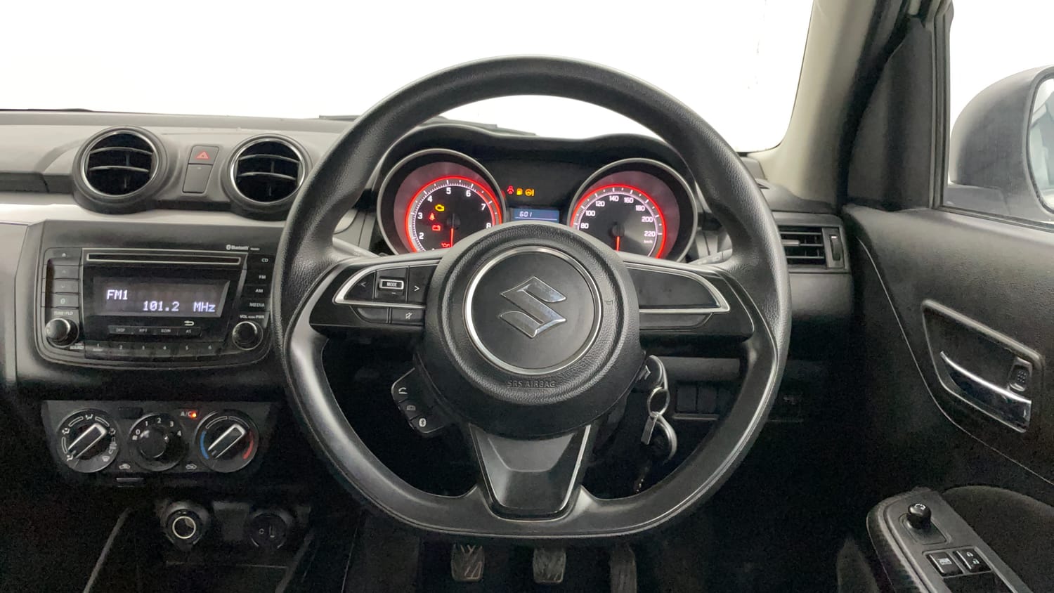 Used 2019 Maruti Suzuki Swift VXi Petrol Manual interior STEERING VIEW