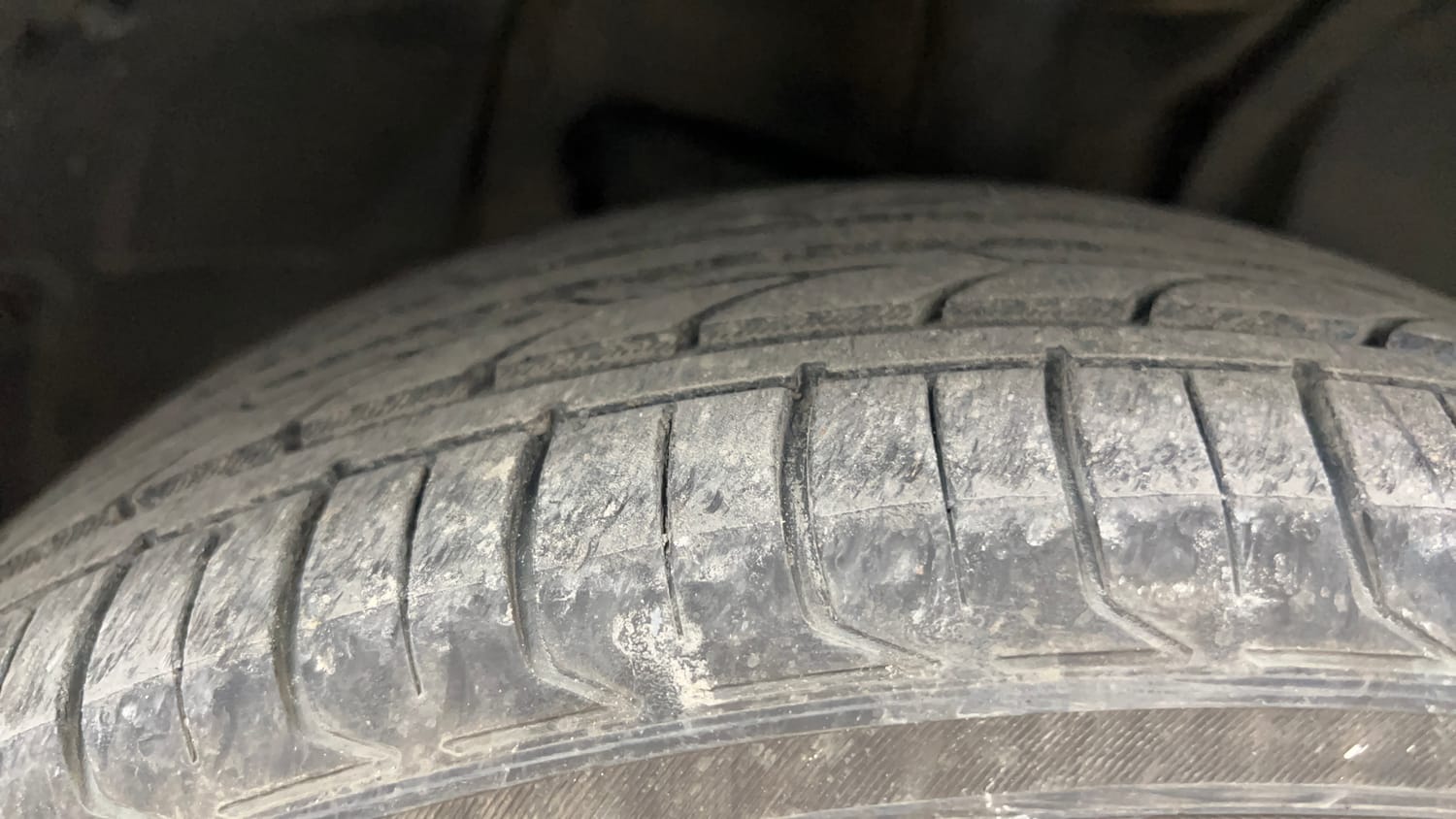 Used 2018 Tata Nexon XZ Plus Diesel Dual Tone Diesel Manual tyres RIGHT FRONT TYRE TREAD VIEW