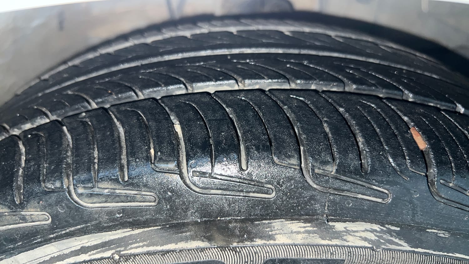 Used 2016 Honda City SV Petrol Manual tyres RIGHT FRONT TYRE TREAD VIEW