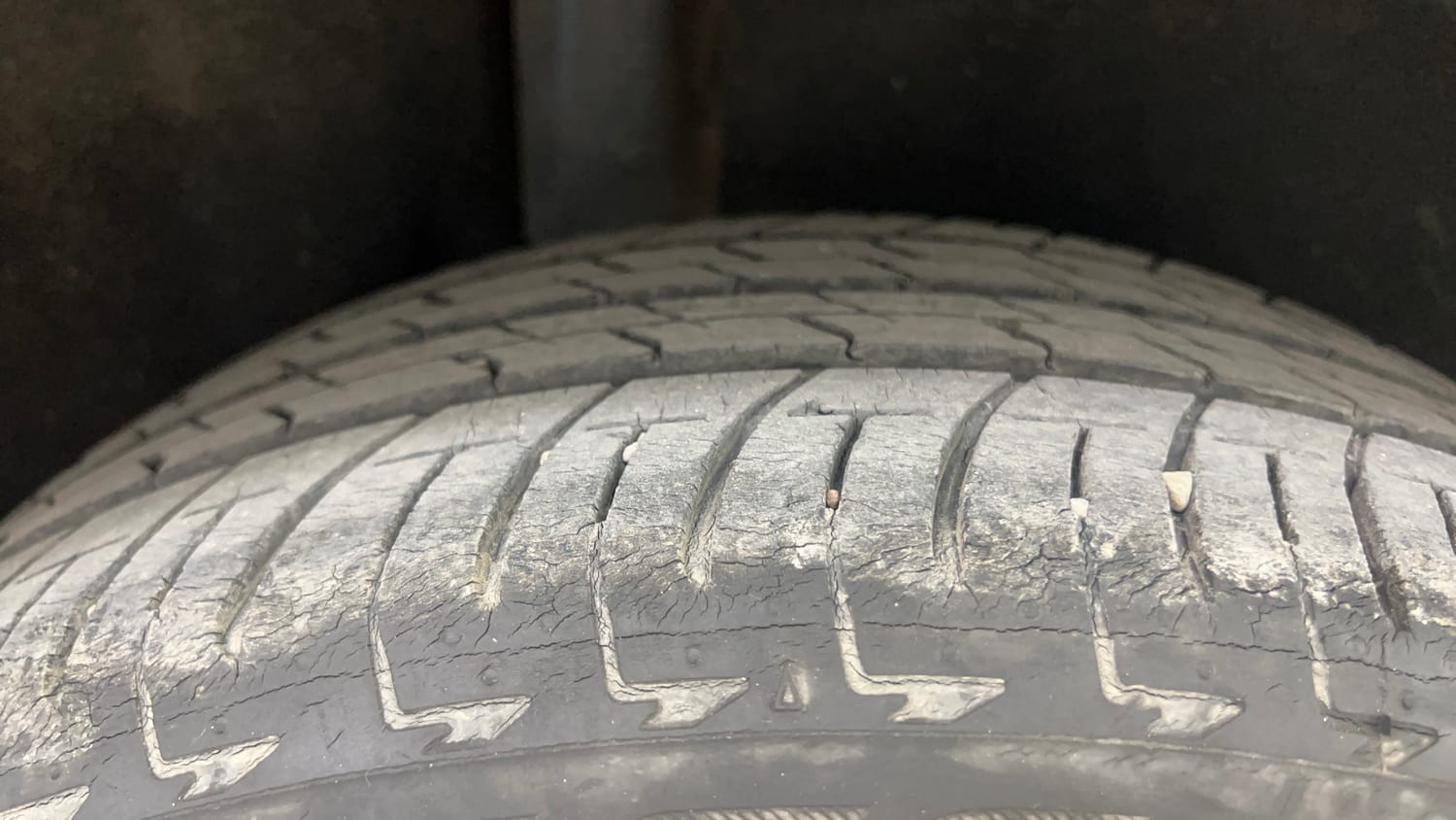 Used 2019 Ford EcoSport S Petrol Petrol Manual tyres RIGHT REAR TYRE TREAD VIEW