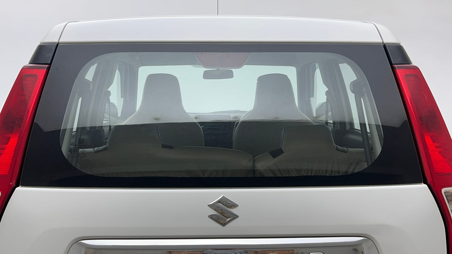 Used 2019 Maruti Suzuki Wagon R VXi 1.2 Petrol Manual exterior BACK WINDSHIELD VIEW