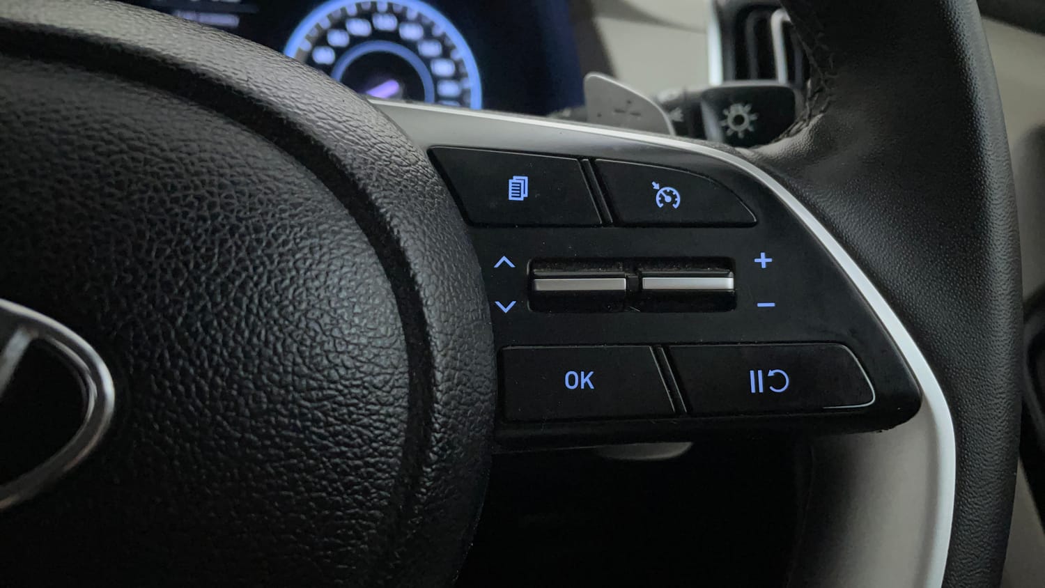 Used 2023 Hyundai Creta SX 1.5 Petrol IVT Petrol Automatic top_features Cruise control