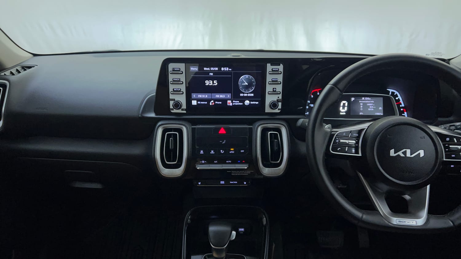 Used 2024 Kia Sonet HTX 1.5 Diesel AT Diesel Automatic interior MUSIC SYSTEM & AC CONTROL VIEW