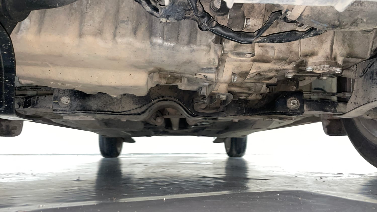 Used 2014 Volkswagen Polo Highline1.5L (D) Diesel Manual extra FRONT LEFT UNDERBODY VIEW