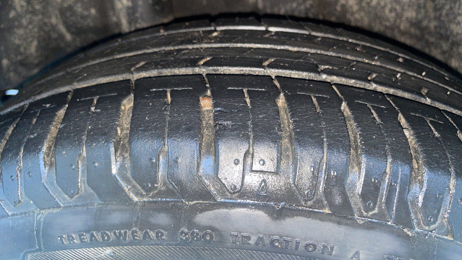 Used 2022 Hyundai Verna SX 1.5 MPi Petrol Manual tyres RIGHT REAR TYRE TREAD VIEW