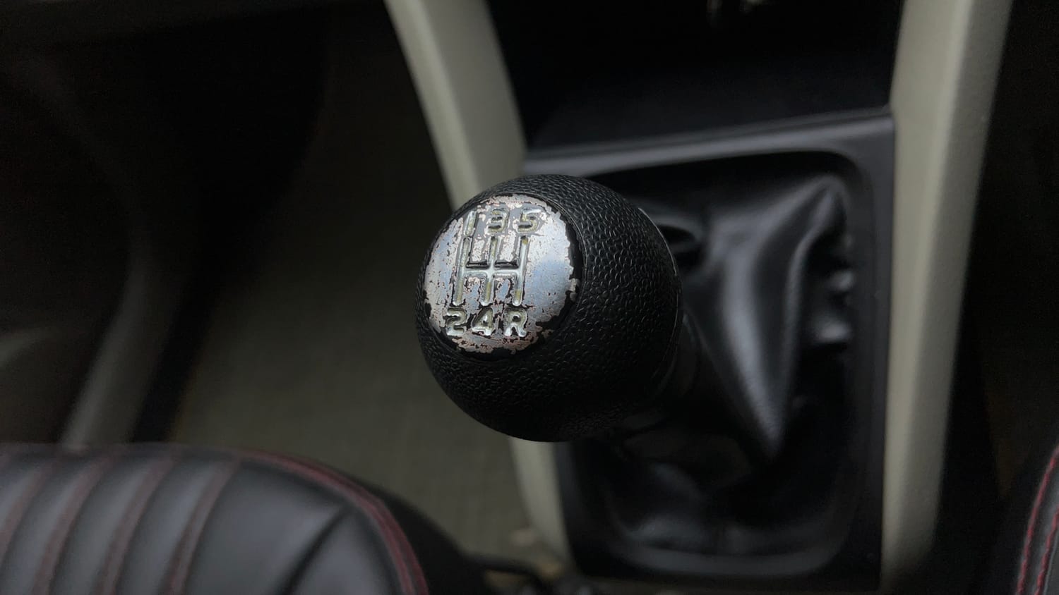 Used 2016 Maruti Suzuki Celerio VXi CNG Cng Manual interior GEAR  KNOB VIEW