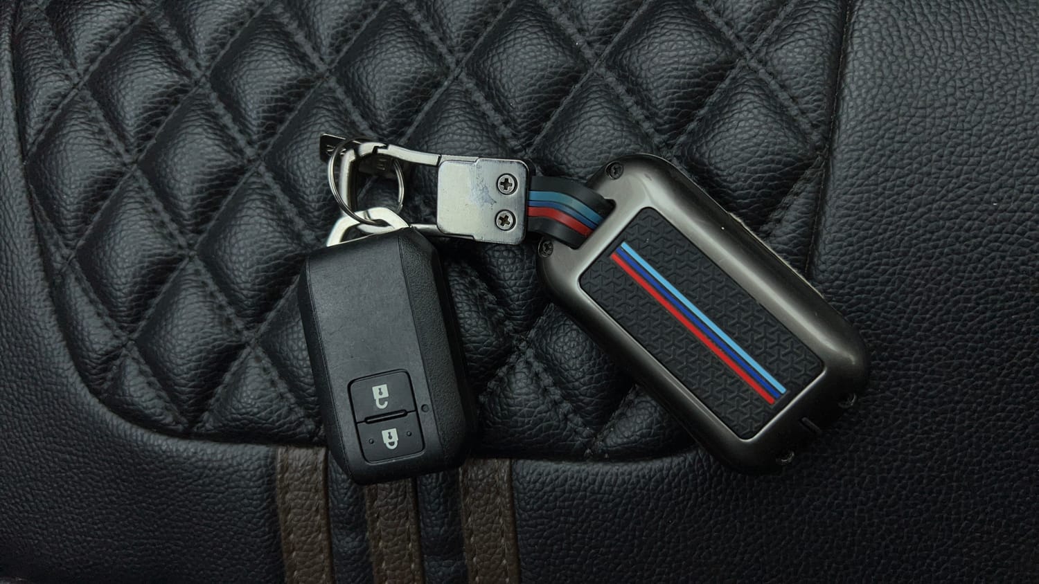 Used 2026 Maruti Suzuki Brezza ZXi AT Petrol Automatic extra CAR KEY VIEW