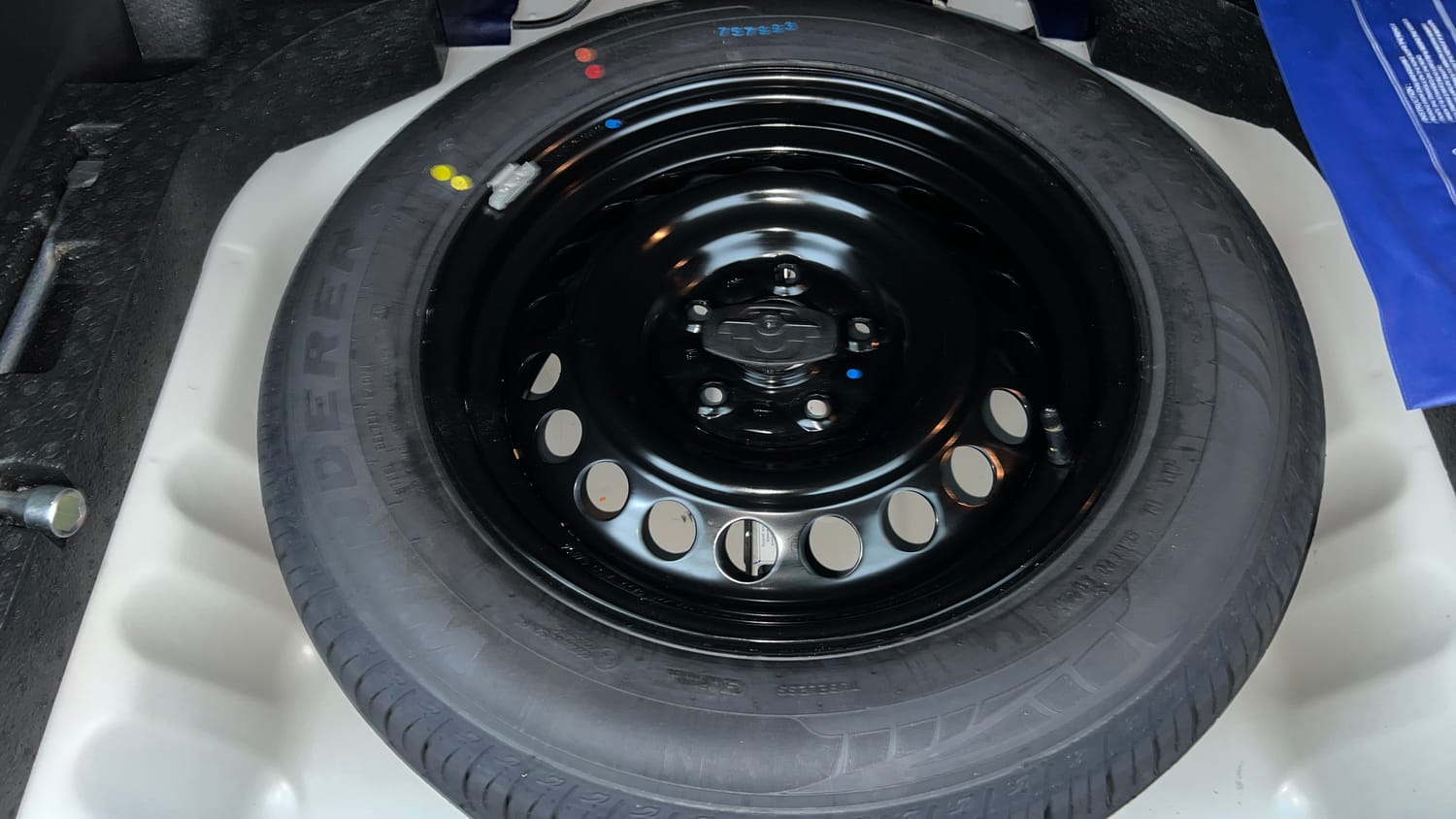 Used 2026 Maruti Suzuki Brezza ZXi AT Petrol Automatic tyres SPARE TYRE VIEW