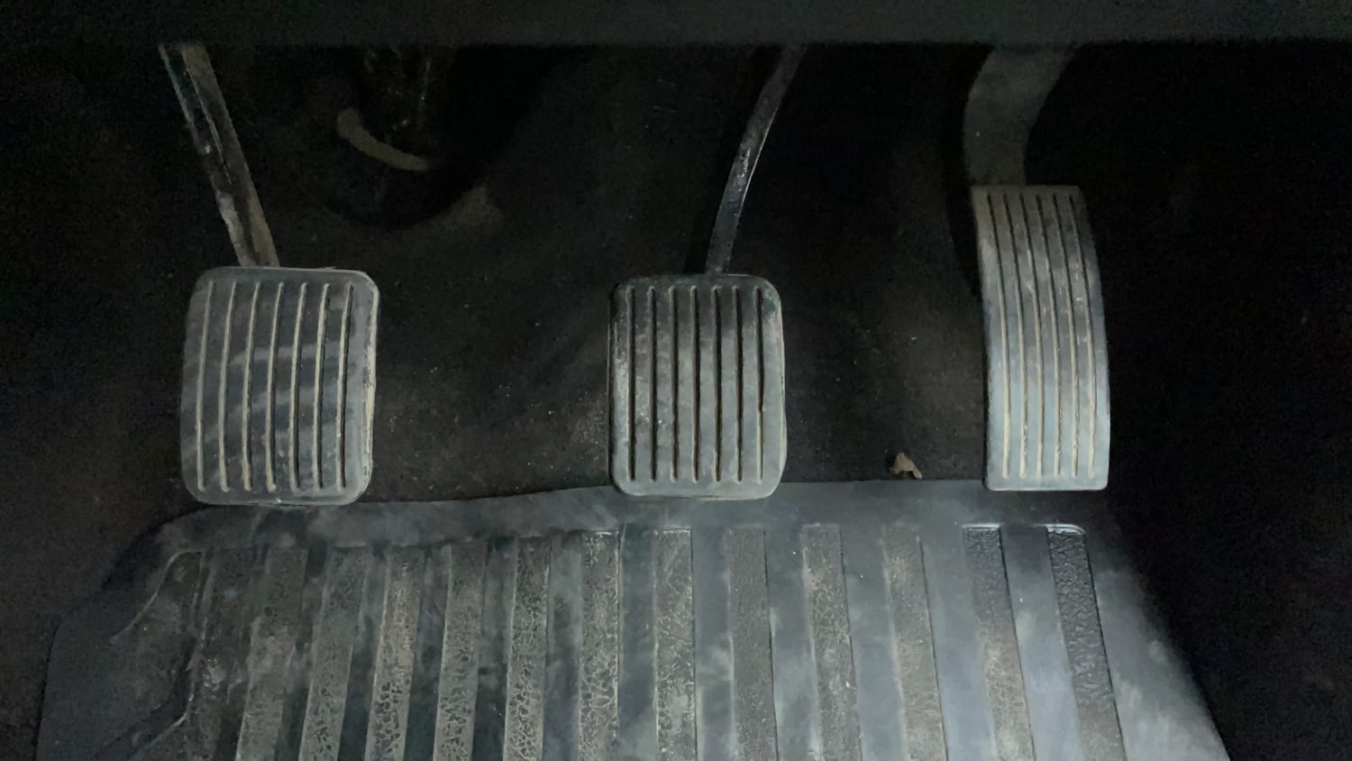 Used 2014 Hyundai Xcent S 1.2 Petrol Manual interior PEDALS VIEW