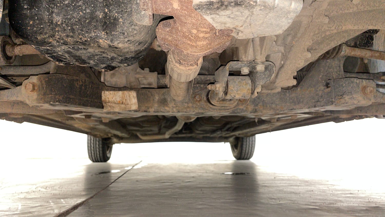 Used 2021 Hyundai Santro Sportz Petrol Manual extra FRONT LEFT UNDERBODY VIEW