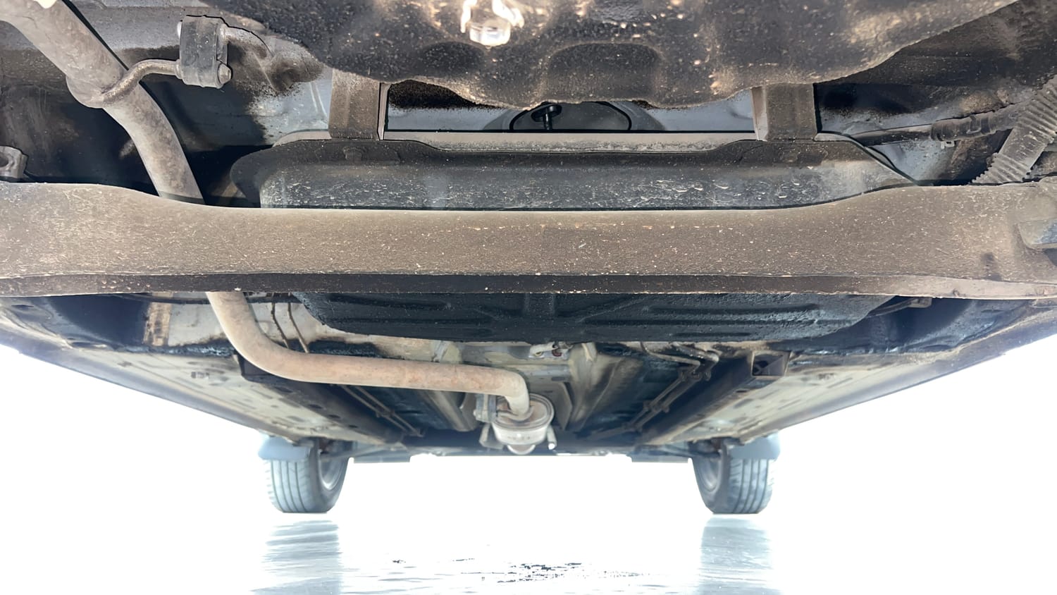 Used 2024 Nissan Magnite XV Turbo Petrol Manual extra REAR UNDERBODY VIEW (TAKEN FROM REAR)