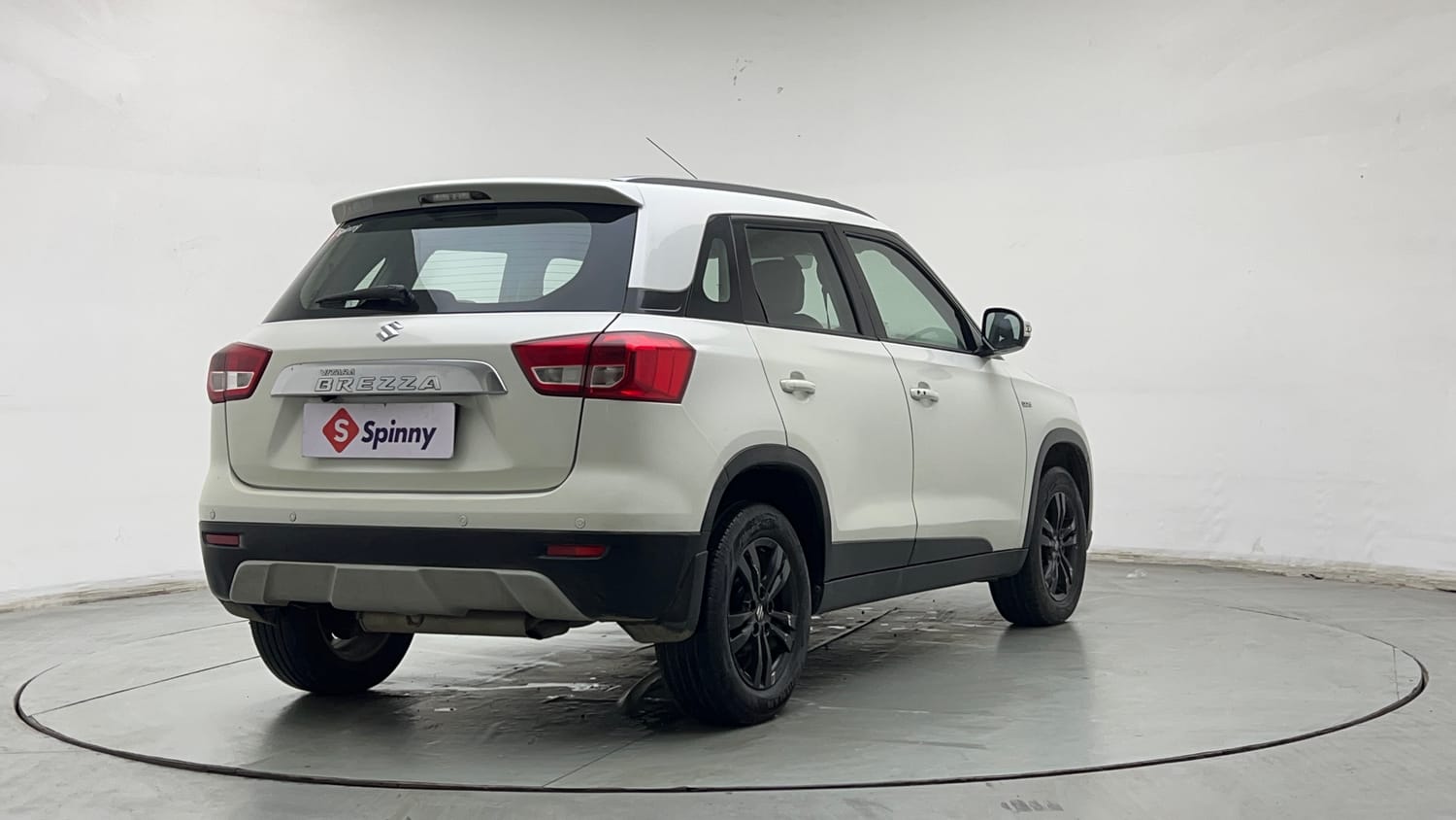 Used 2018 maruti-suzuki Vitara Brezza ZDi Plus AGS Diesel Automatic exterior RIGHT REAR CORNER VIEW