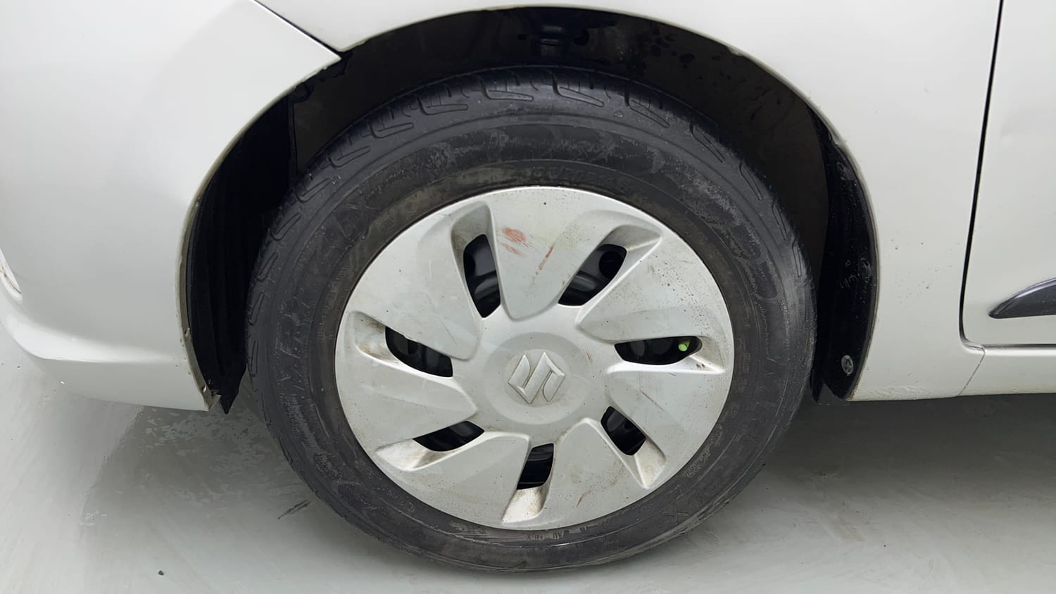 Used 2018 Maruti Suzuki Celerio VXi CNG Cng Manual tyres LEFT FRONT TYRE RIM VIEW