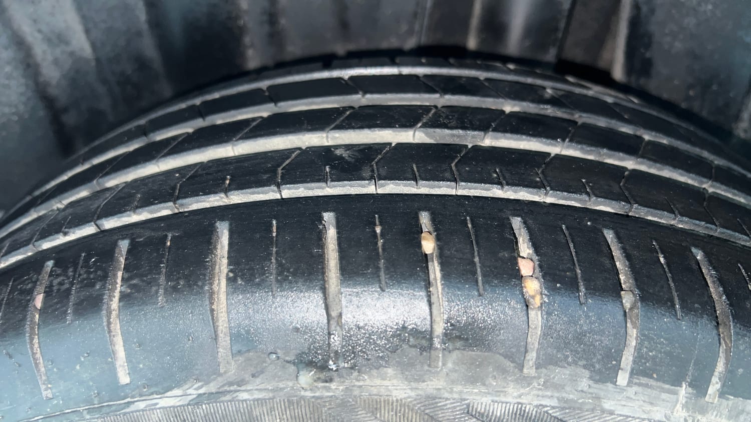 Used 2023 Maruti Suzuki Baleno Alpha AGS Petrol Automatic tyres LEFT REAR TYRE TREAD VIEW
