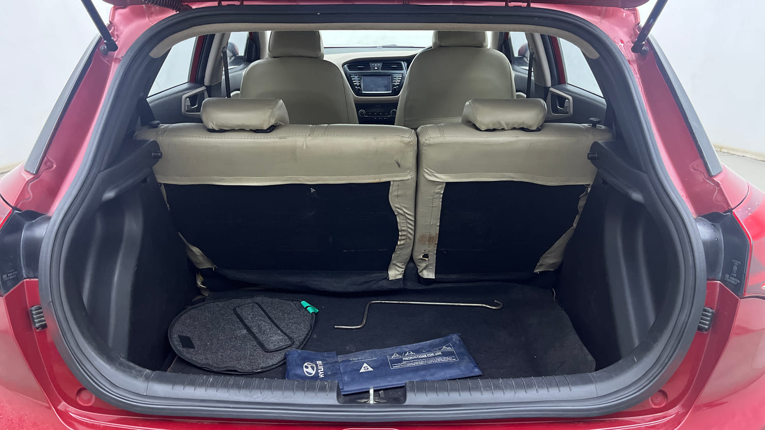 Used 2016 Hyundai Elite i20 Asta 1.2 Petrol Manual interior DICKY INSIDE VIEW