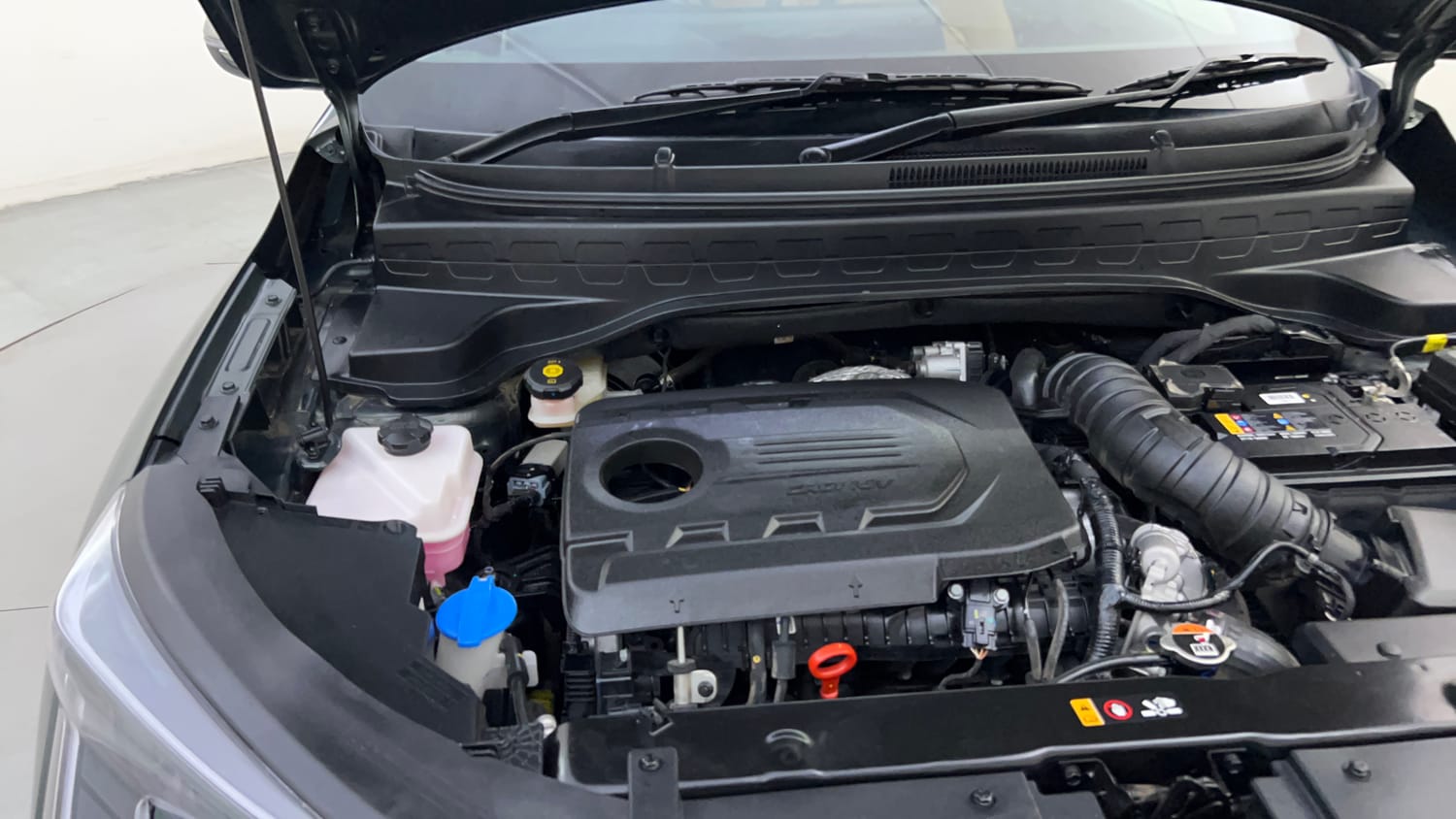Used 2024 Kia Sonet HTX 1.5 Diesel AT Diesel Automatic engine ENGINE RIGHT SIDE HINGE & APRON VIEW