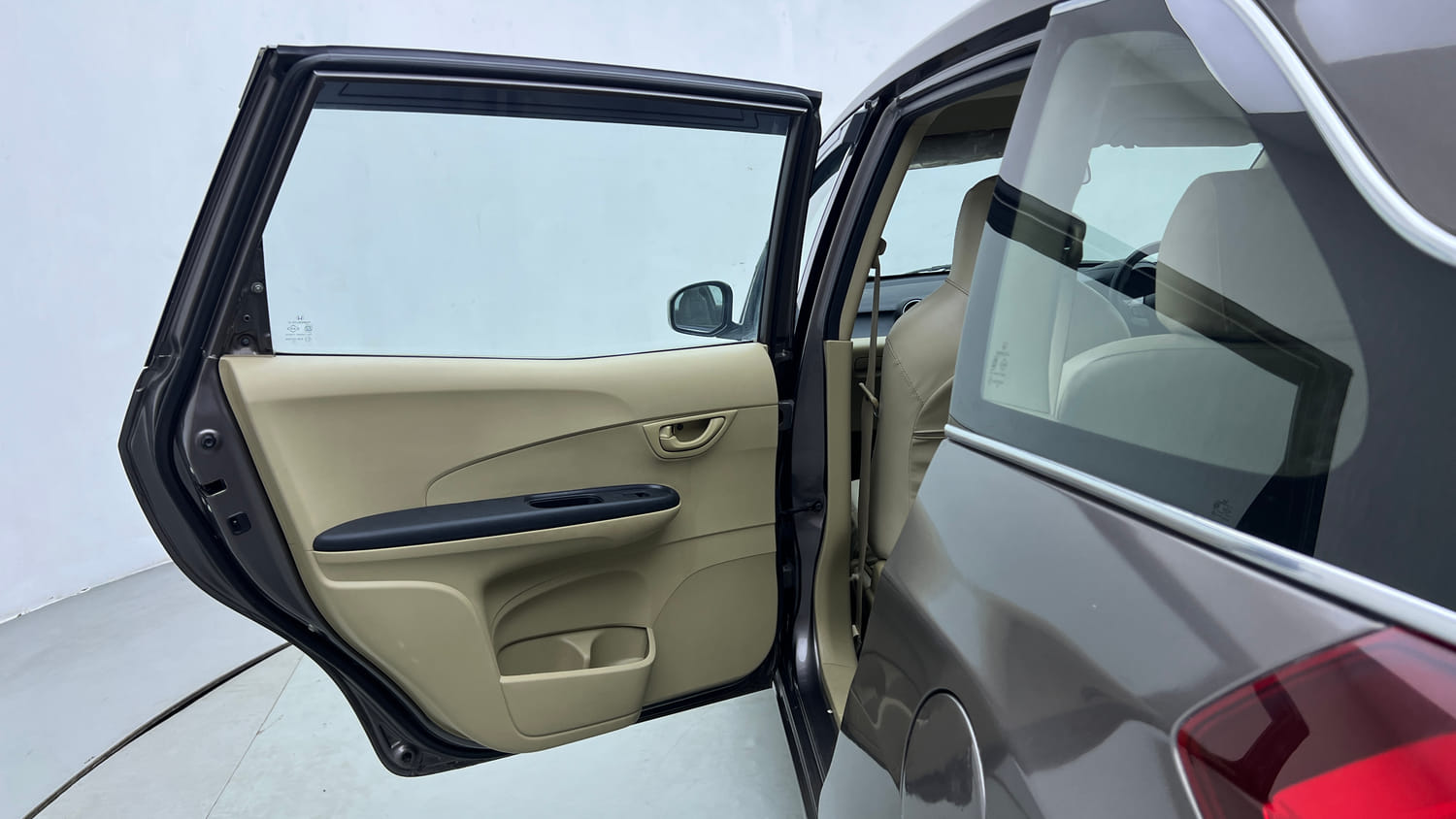 Used 2015 Honda Mobilio S Petrol Petrol Manual interior LEFT REAR DOOR OPEN VIEW