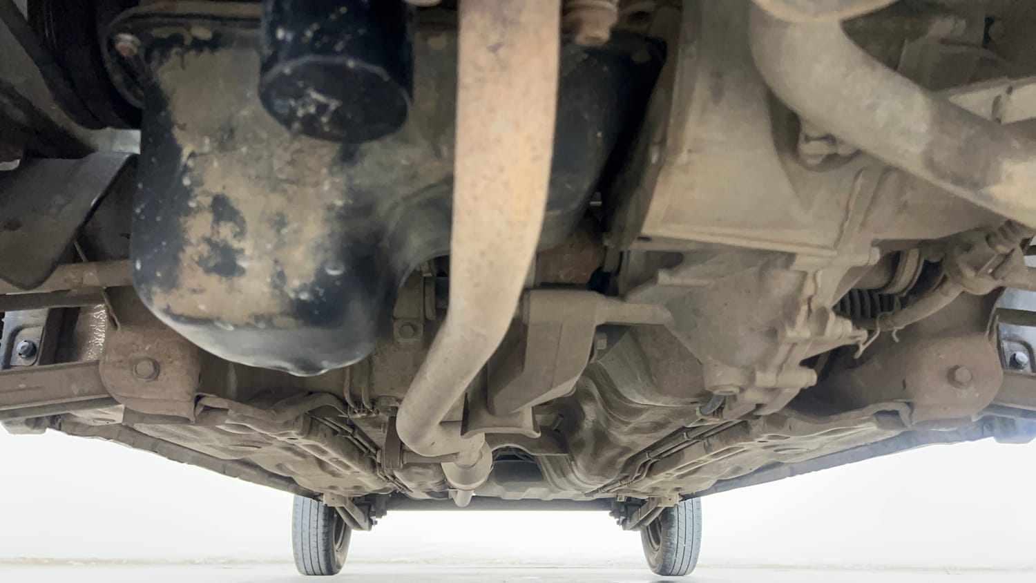 Used 2017 Maruti Suzuki Alto 800 LXi Petrol Manual extra FRONT LEFT UNDERBODY VIEW